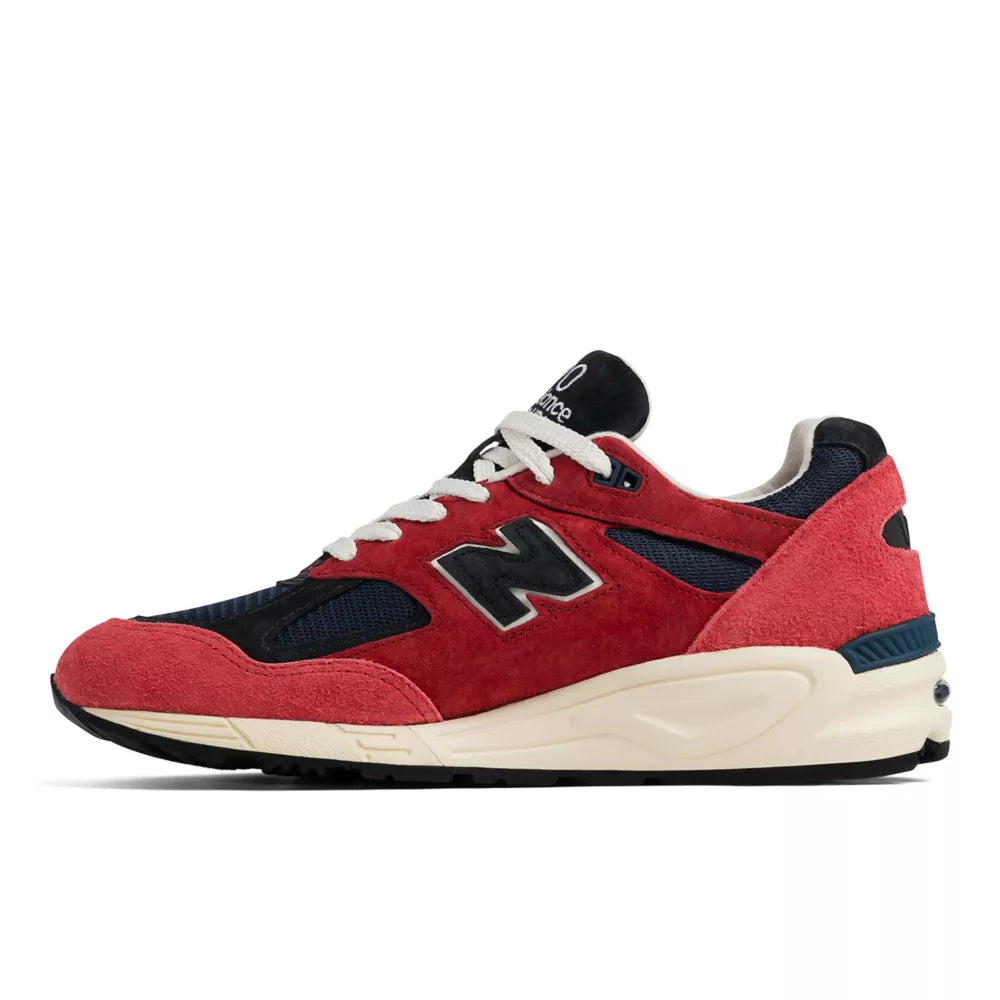 MADE in USA 990v2