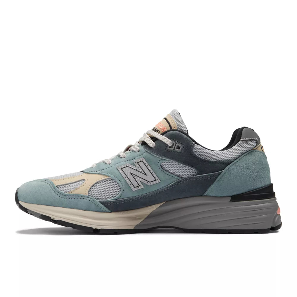 MADE in UK 991v2