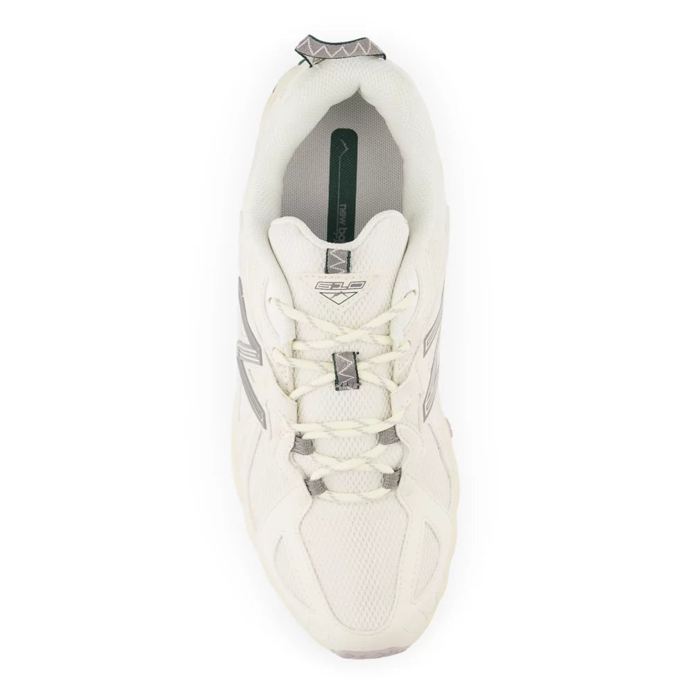 New Balance 610v1