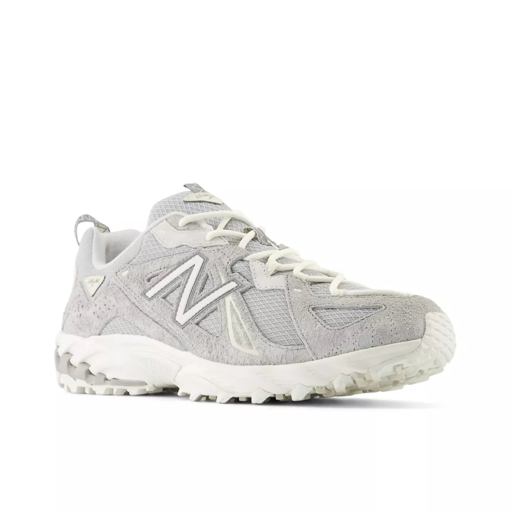 New Balance 610v1