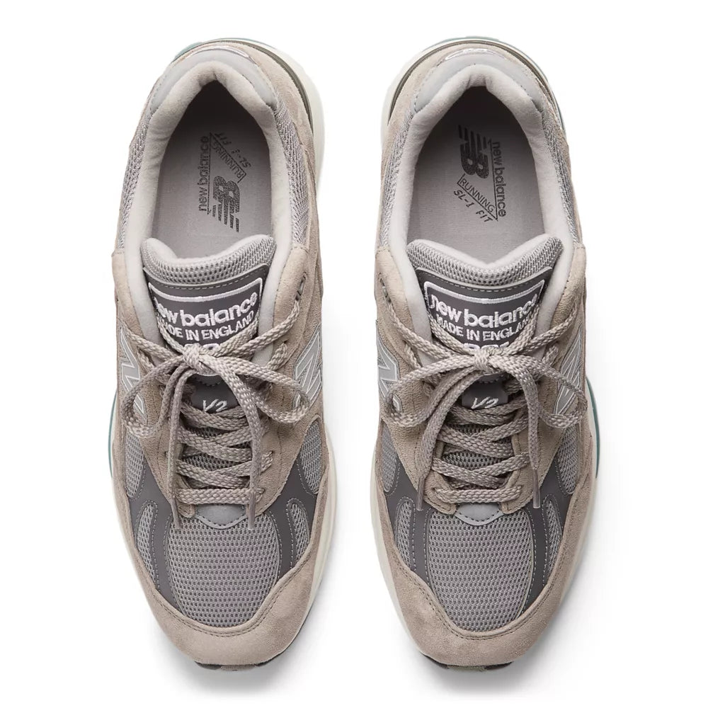 MADE in UK 991v2