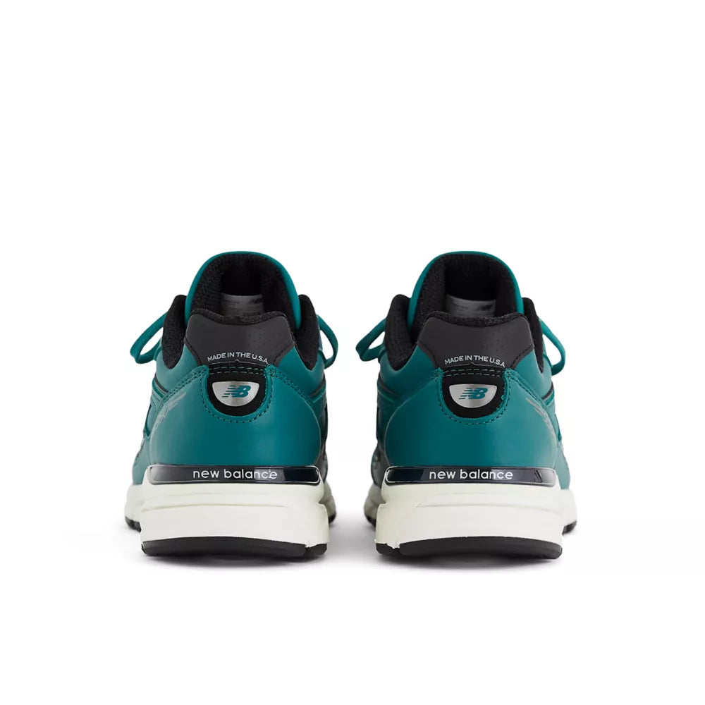 Made in USA 990v4