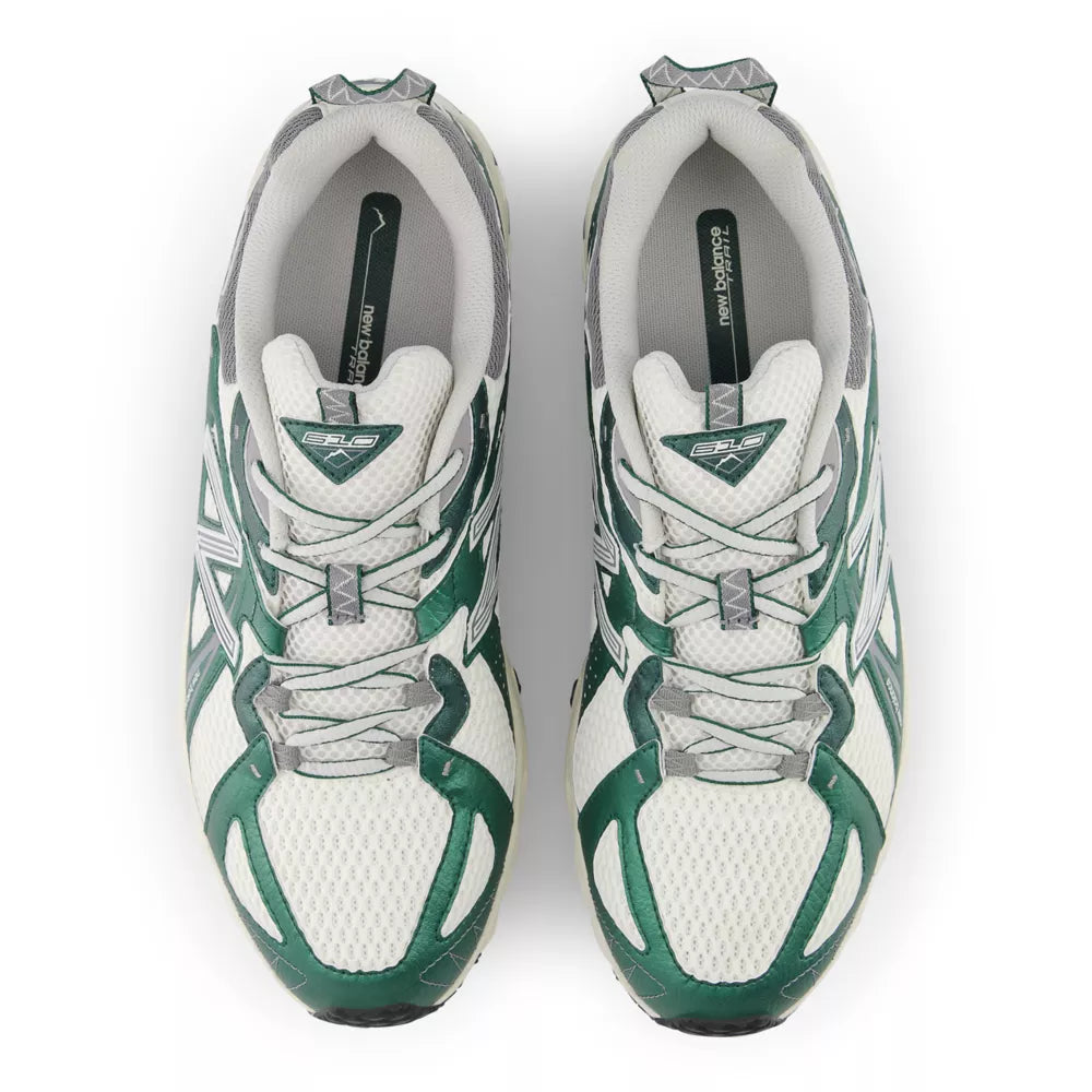 New Balance 610v1