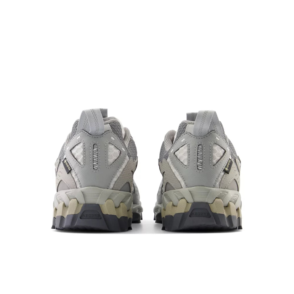 New Balance 610Xv1