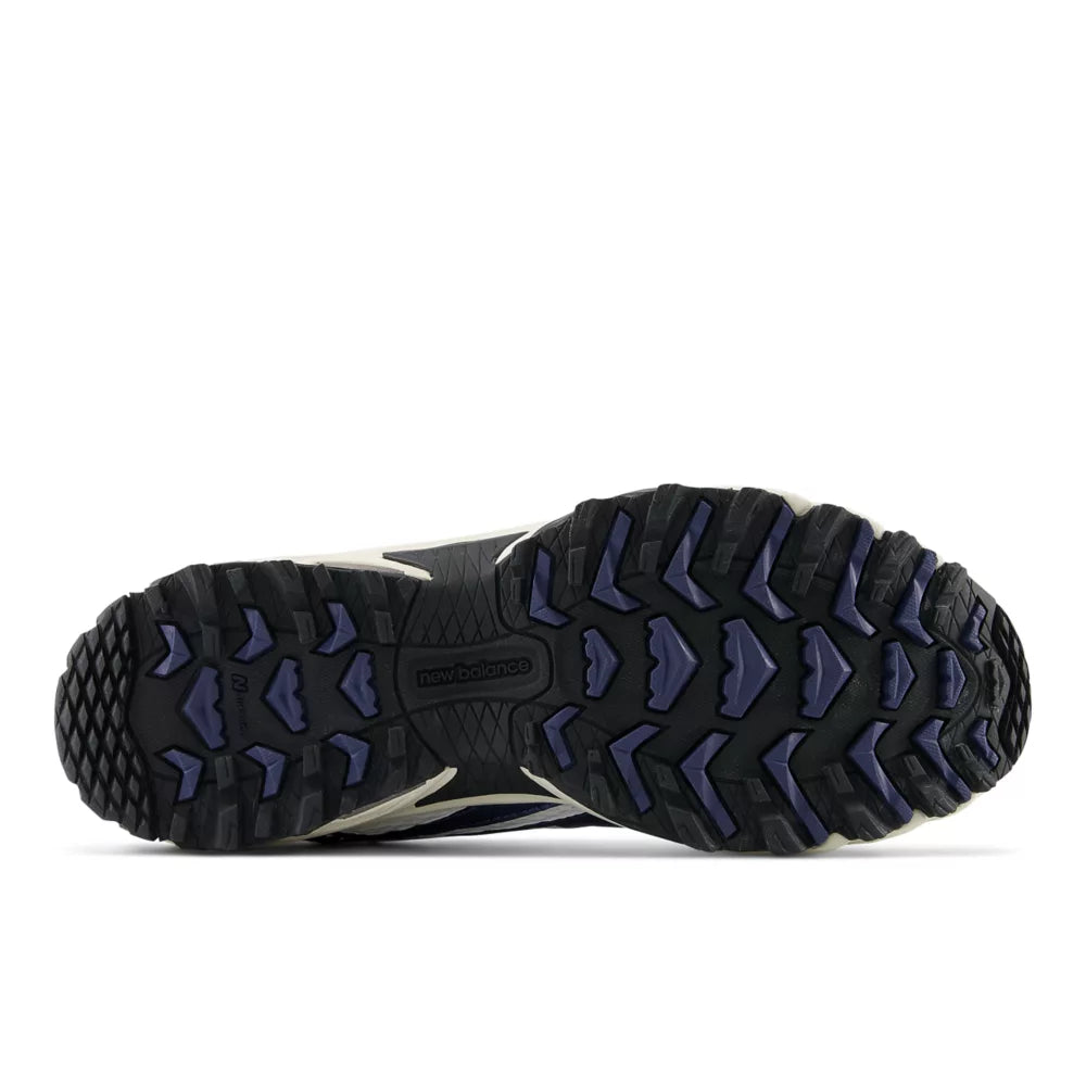 New Balance 610v1