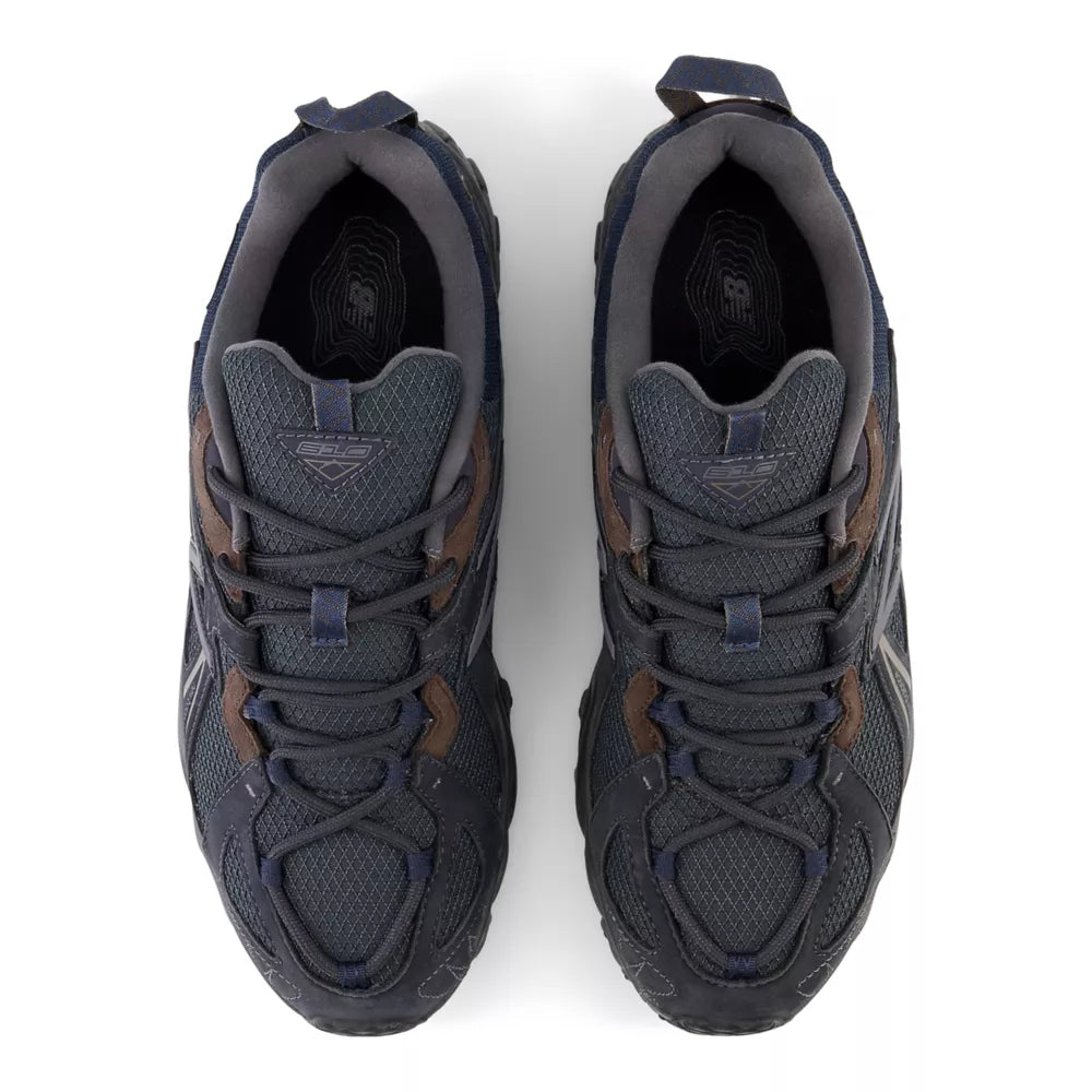 New Balance 610v1